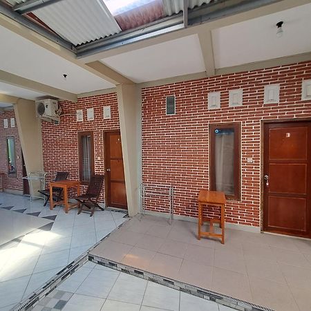 Azza Karimunjawa Hotel Exterior foto