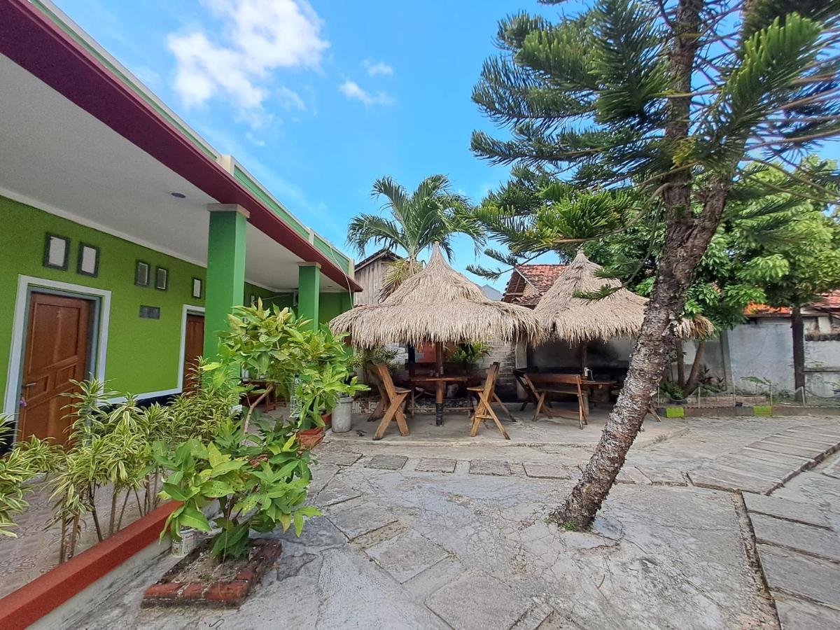 Azza Karimunjawa Hotel Exterior foto