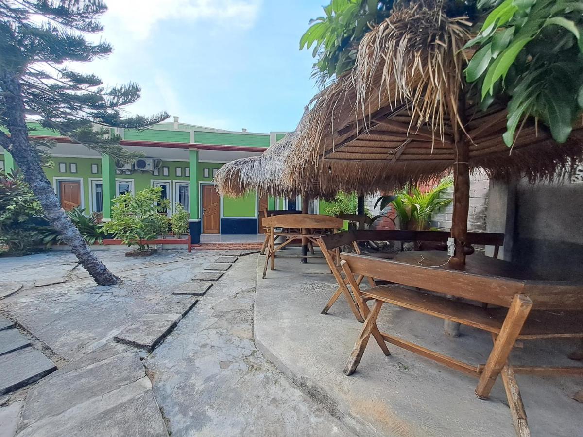 Azza Karimunjawa Hotel Exterior foto