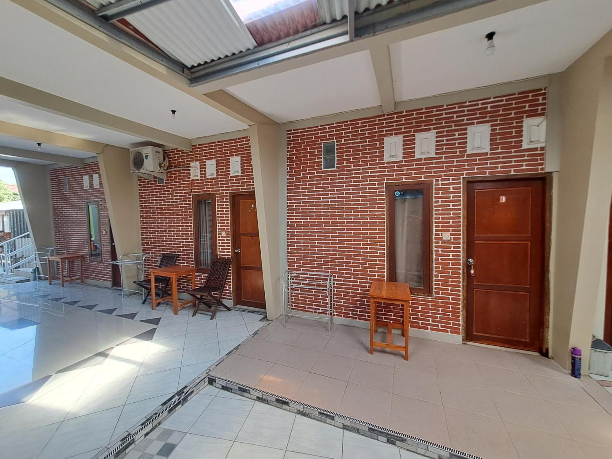 Azza Karimunjawa Hotel Exterior foto